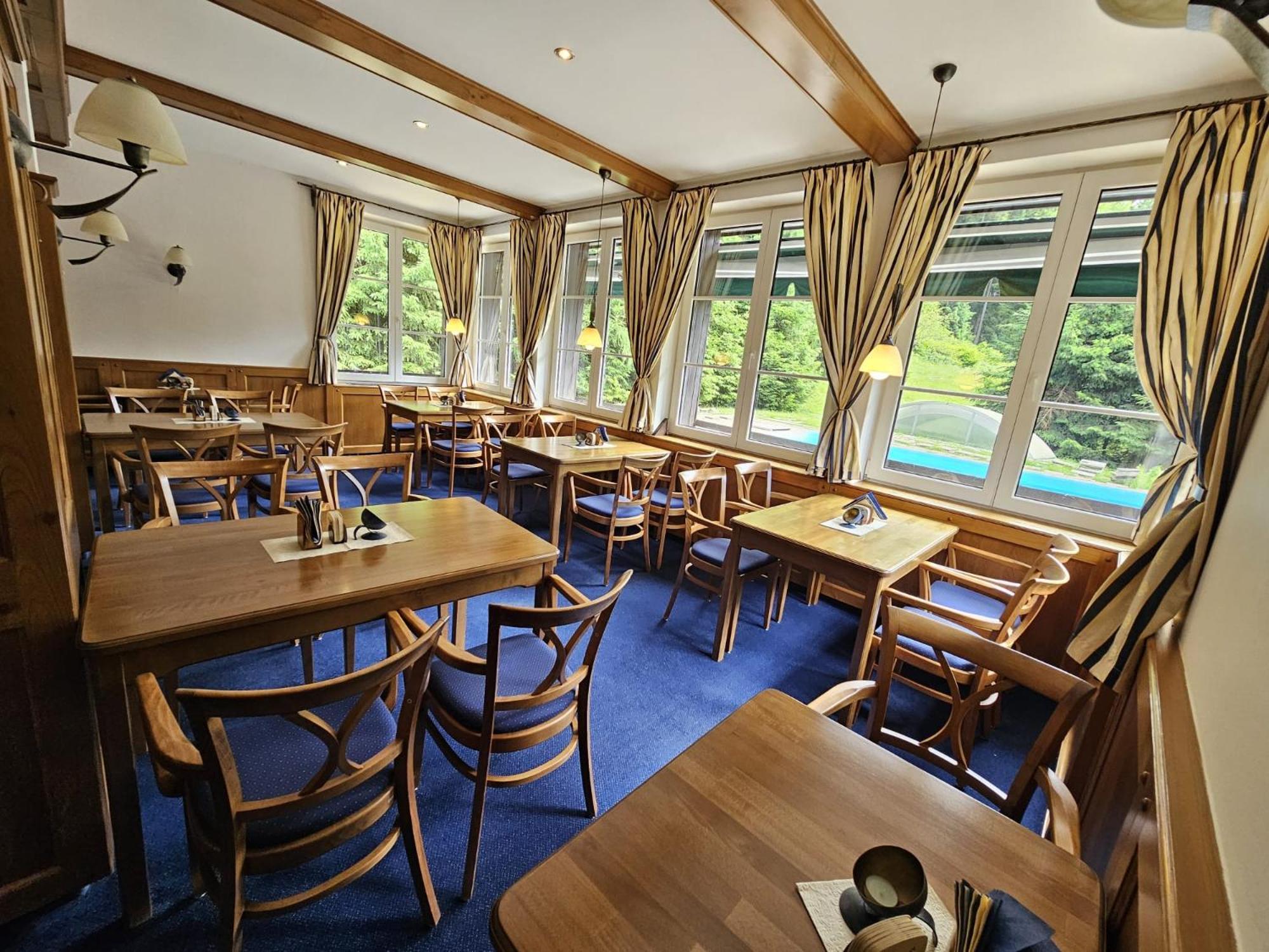 Hotel Konsel Říčky Buitenkant foto